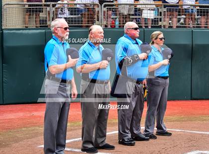 Thumbnail 1 in Ganado vs. Riesel (UIL Softball 2A Div 1 Final) photogallery.