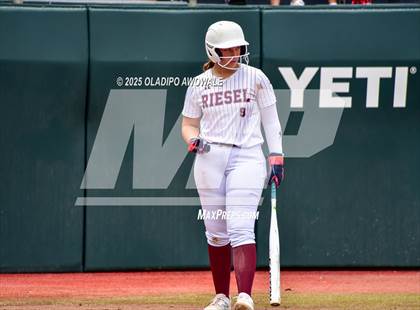 Thumbnail 3 in Ganado vs. Riesel (UIL Softball 2A Div 1 Final) photogallery.