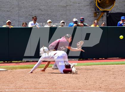 Thumbnail 1 in Ganado vs. Riesel (UIL Softball 2A Div 1 Final) photogallery.