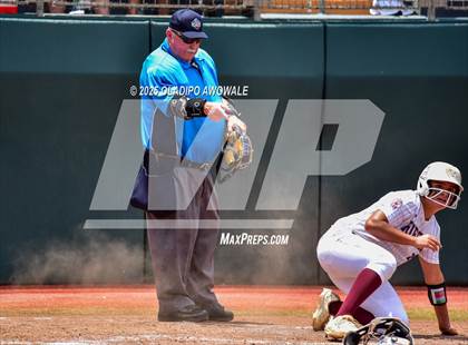 Thumbnail 1 in Ganado vs. Riesel (UIL Softball 2A Div 1 Final) photogallery.