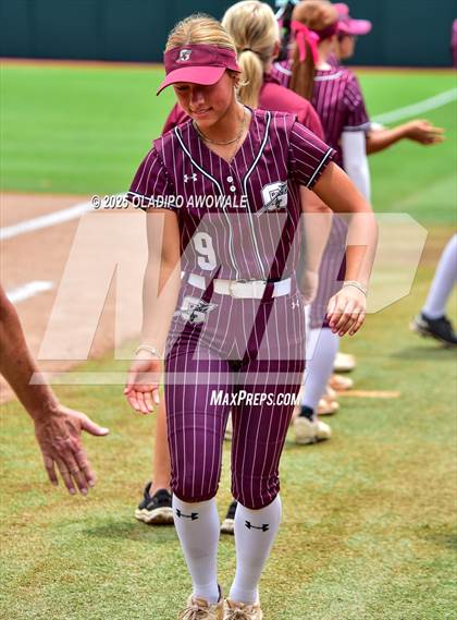 Thumbnail 1 in Ganado vs. Riesel (UIL Softball 2A Div 1 Final) photogallery.