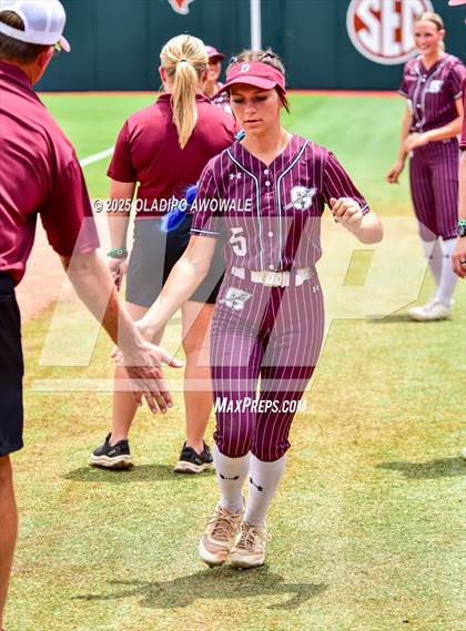 Thumbnail 1 in Ganado vs. Riesel (UIL Softball 2A Div 1 Final) photogallery.