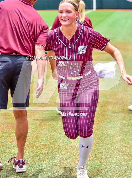 Thumbnail 2 in Ganado vs. Riesel (UIL Softball 2A Div 1 Final) photogallery.