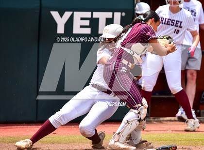 Thumbnail 1 in Ganado vs. Riesel (UIL Softball 2A Div 1 Final) photogallery.