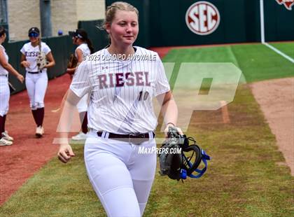 Thumbnail 3 in Ganado vs. Riesel (UIL Softball 2A Div 1 Final) photogallery.