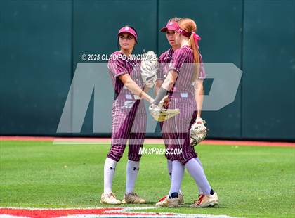 Thumbnail 3 in Ganado vs. Riesel (UIL Softball 2A Div 1 Final) photogallery.