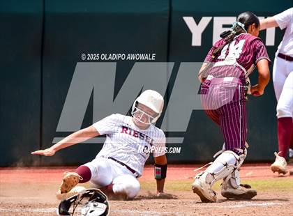 Thumbnail 3 in Ganado vs. Riesel (UIL Softball 2A Div 1 Final) photogallery.