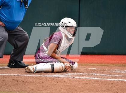 Thumbnail 2 in Ganado vs. Riesel (UIL Softball 2A Div 1 Final) photogallery.