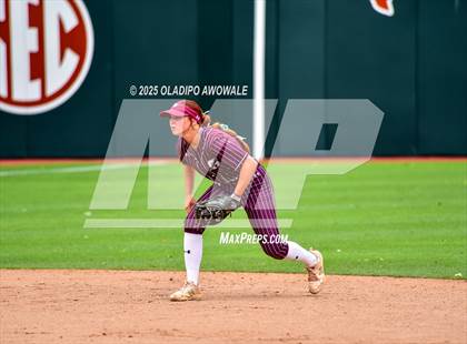 Thumbnail 3 in Ganado vs. Riesel (UIL Softball 2A Div 1 Final) photogallery.
