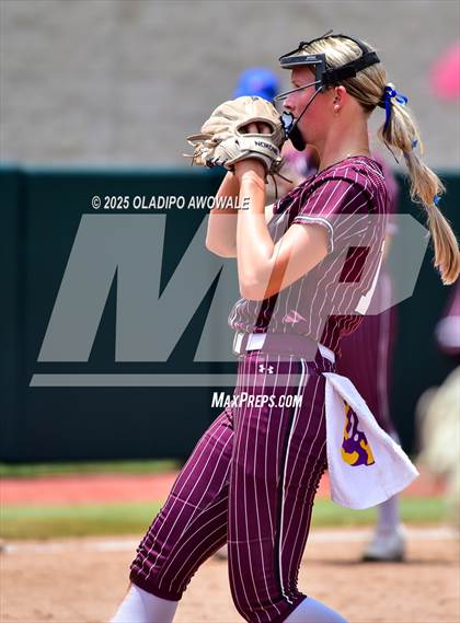 Thumbnail 2 in Ganado vs. Riesel (UIL Softball 2A Div 1 Final) photogallery.
