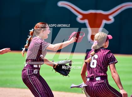 Thumbnail 1 in Ganado vs. Riesel (UIL Softball 2A Div 1 Final) photogallery.