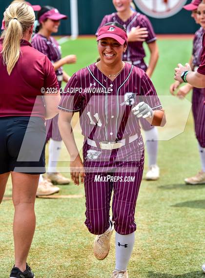 Thumbnail 1 in Ganado vs. Riesel (UIL Softball 2A Div 1 Final) photogallery.