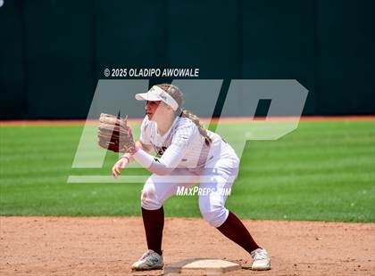 Thumbnail 2 in Ganado vs. Riesel (UIL Softball 2A Div 1 Final) photogallery.