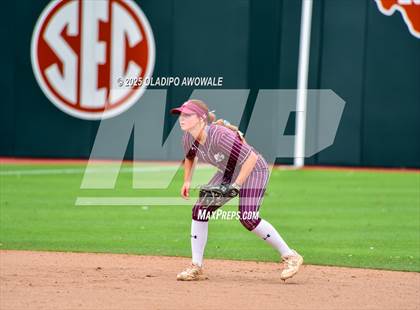 Thumbnail 2 in Ganado vs. Riesel (UIL Softball 2A Div 1 Final) photogallery.