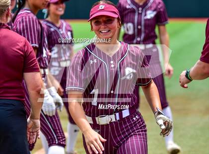 Thumbnail 2 in Ganado vs. Riesel (UIL Softball 2A Div 1 Final) photogallery.