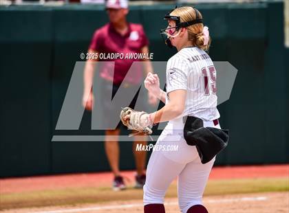 Thumbnail 2 in Ganado vs. Riesel (UIL Softball 2A Div 1 Final) photogallery.