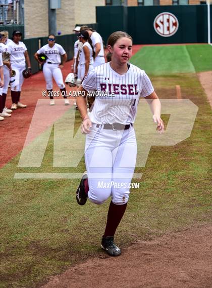 Thumbnail 2 in Ganado vs. Riesel (UIL Softball 2A Div 1 Final) photogallery.