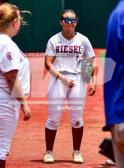 Thumbnail 2 in Ganado vs. Riesel (UIL Softball 2A Div 1 Final) photogallery.