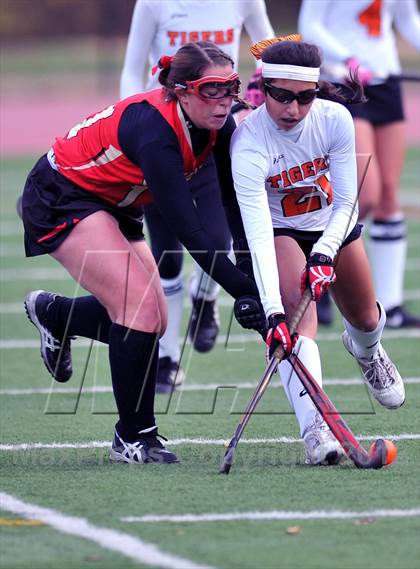 Thumbnail 1 in Mamaroneck vs Sachem East (NYSPHSAA Class A Quarterfinal) photogallery.