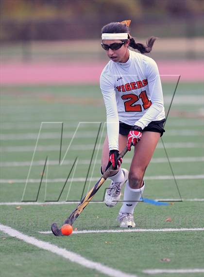 Thumbnail 1 in Mamaroneck vs Sachem East (NYSPHSAA Class A Quarterfinal) photogallery.