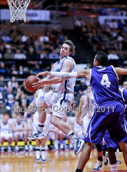 Thumbnail 2 in Central Valley Christian vs. Washington Union (CIF CS D4 Final) photogallery.