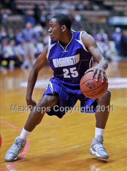 Thumbnail 2 in Central Valley Christian vs. Washington Union (CIF CS D4 Final) photogallery.