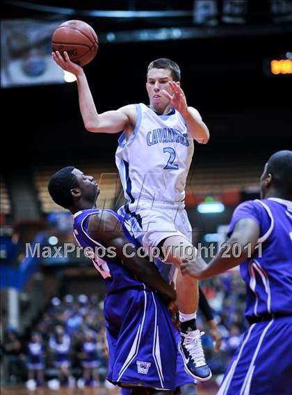 Thumbnail 3 in Central Valley Christian vs. Washington Union (CIF CS D4 Final) photogallery.