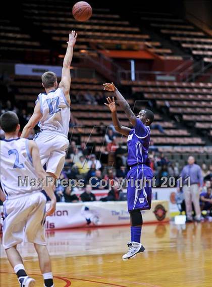 Thumbnail 3 in Central Valley Christian vs. Washington Union (CIF CS D4 Final) photogallery.