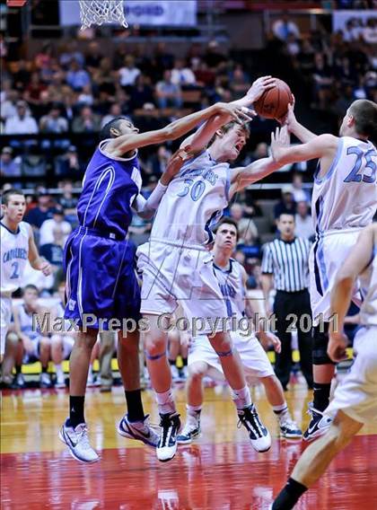 Thumbnail 3 in Central Valley Christian vs. Washington Union (CIF CS D4 Final) photogallery.