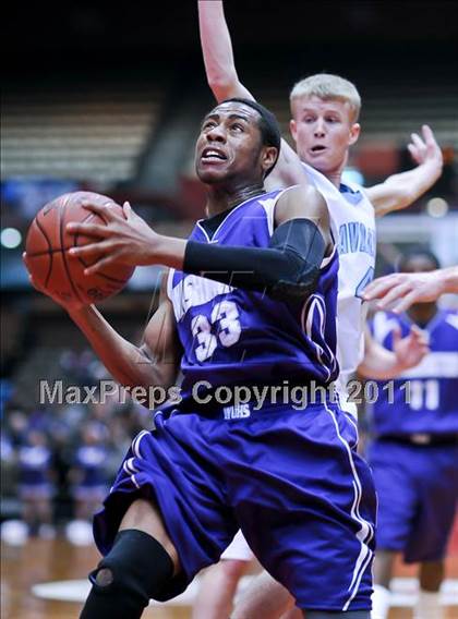 Thumbnail 1 in Central Valley Christian vs. Washington Union (CIF CS D4 Final) photogallery.