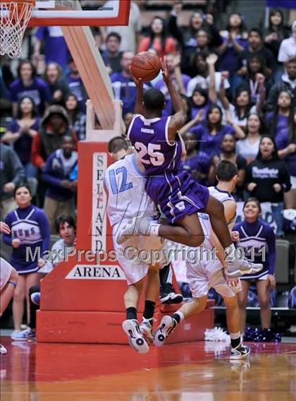 Thumbnail 1 in Central Valley Christian vs. Washington Union (CIF CS D4 Final) photogallery.