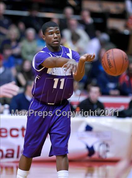 Thumbnail 2 in Central Valley Christian vs. Washington Union (CIF CS D4 Final) photogallery.