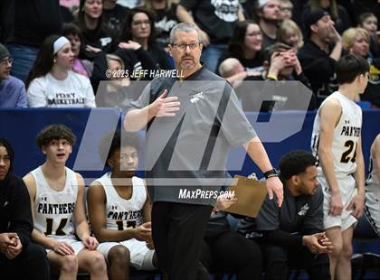 Thumbnail 1 in Shaker Heights vs. Perry (OHSAA Division 2 Regional Final) photogallery.