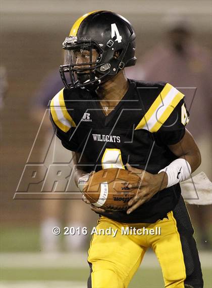 Thumbnail 2 in Hixson vs Tyner Academy (Chattanooga Prep Football Jamboree) photogallery.