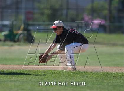Thumbnail 3 in Franklin vs Fairview (PIAA D10AA Semifinal) photogallery.