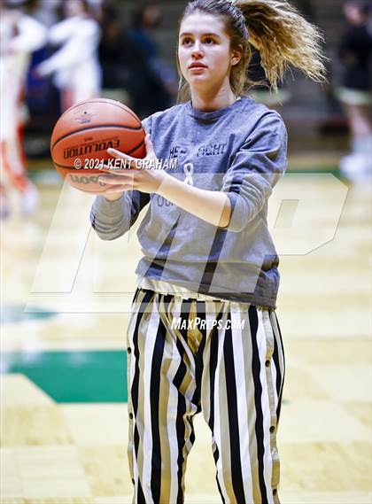 Thumbnail 3 in Winchester Community vs Hamilton Heights (IHSAA 3A Sectional First Round) photogallery.