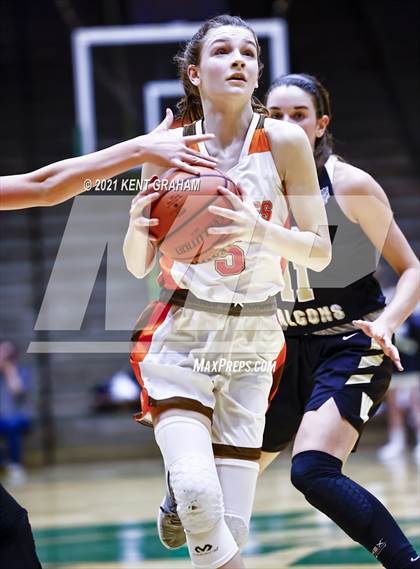 Thumbnail 3 in Winchester Community vs Hamilton Heights (IHSAA 3A Sectional First Round) photogallery.