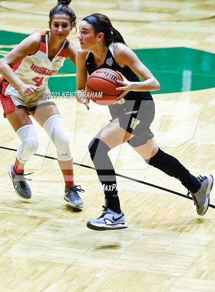 Thumbnail 2 in Winchester Community vs Hamilton Heights (IHSAA 3A Sectional First Round) photogallery.