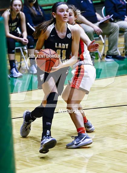 Thumbnail 2 in Winchester Community vs Hamilton Heights (IHSAA 3A Sectional First Round) photogallery.