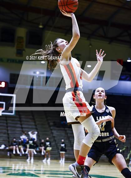 Thumbnail 2 in Winchester Community vs Hamilton Heights (IHSAA 3A Sectional First Round) photogallery.