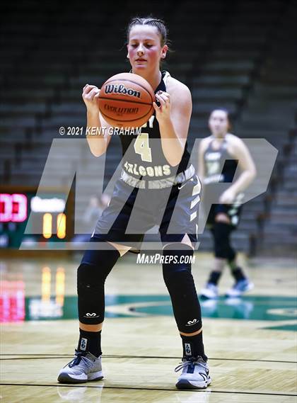 Thumbnail 1 in Winchester Community vs Hamilton Heights (IHSAA 3A Sectional First Round) photogallery.