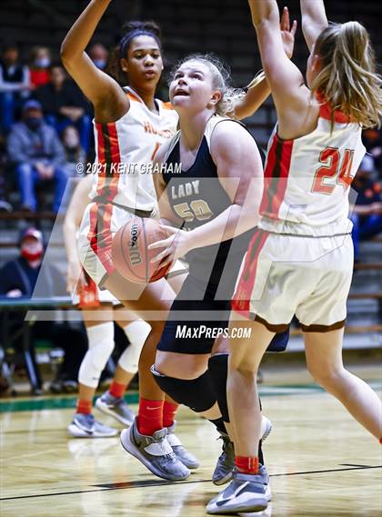 Thumbnail 1 in Winchester Community vs Hamilton Heights (IHSAA 3A Sectional First Round) photogallery.