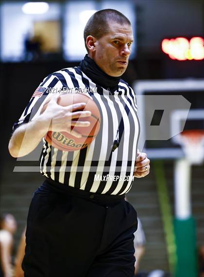 Thumbnail 3 in Winchester Community vs Hamilton Heights (IHSAA 3A Sectional First Round) photogallery.
