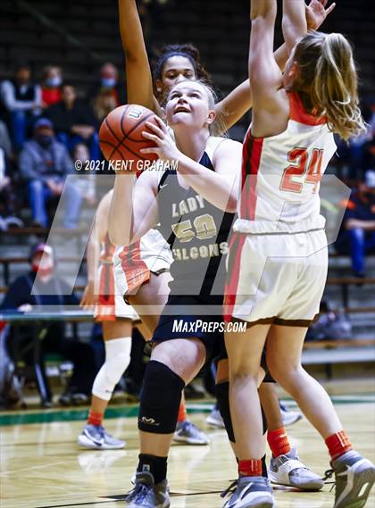 Thumbnail 2 in Winchester Community vs Hamilton Heights (IHSAA 3A Sectional First Round) photogallery.
