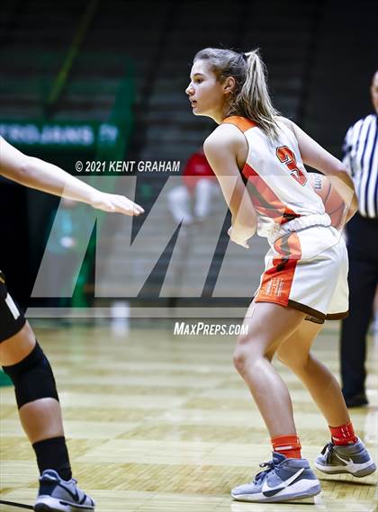Thumbnail 2 in Winchester Community vs Hamilton Heights (IHSAA 3A Sectional First Round) photogallery.