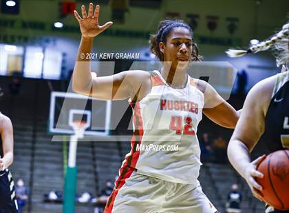 Thumbnail 2 in Winchester Community vs Hamilton Heights (IHSAA 3A Sectional First Round) photogallery.