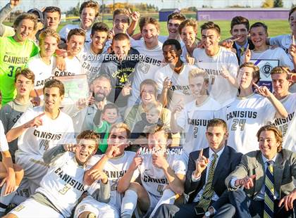 Thumbnail 2 in St. Joseph's Collegiate Institute vs Canisius (Monsignor Martin Class A Final) photogallery.