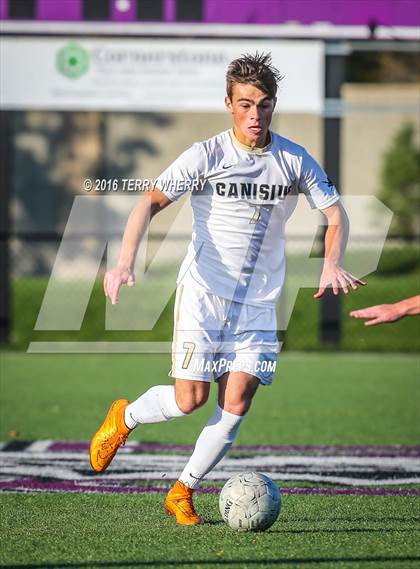 Thumbnail 2 in St. Joseph's Collegiate Institute vs Canisius (Monsignor Martin Class A Final) photogallery.
