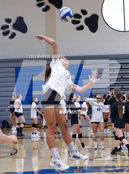 Thumbnail 1 in Highland vs Pacifica Christian (Burbank JV Tournament) photogallery.