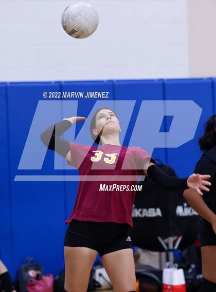 Thumbnail 3 in Highland vs Pacifica Christian (Burbank JV Tournament) photogallery.